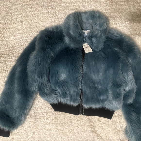 Express Faux Fur Bomber Jacket - Picture 3 of 10